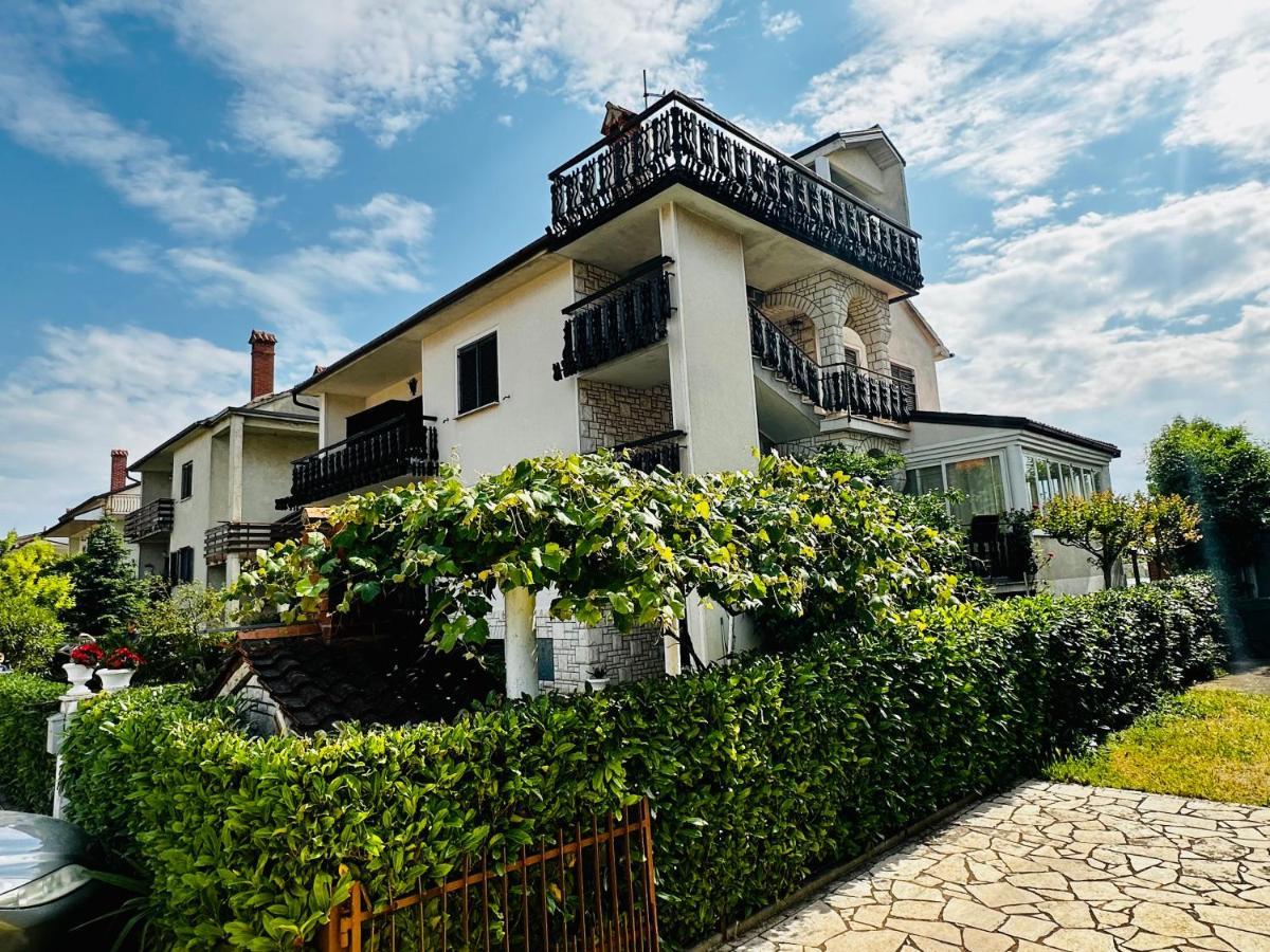 Casa Blanca Apartment อูมัค ภายนอก รูปภาพ
